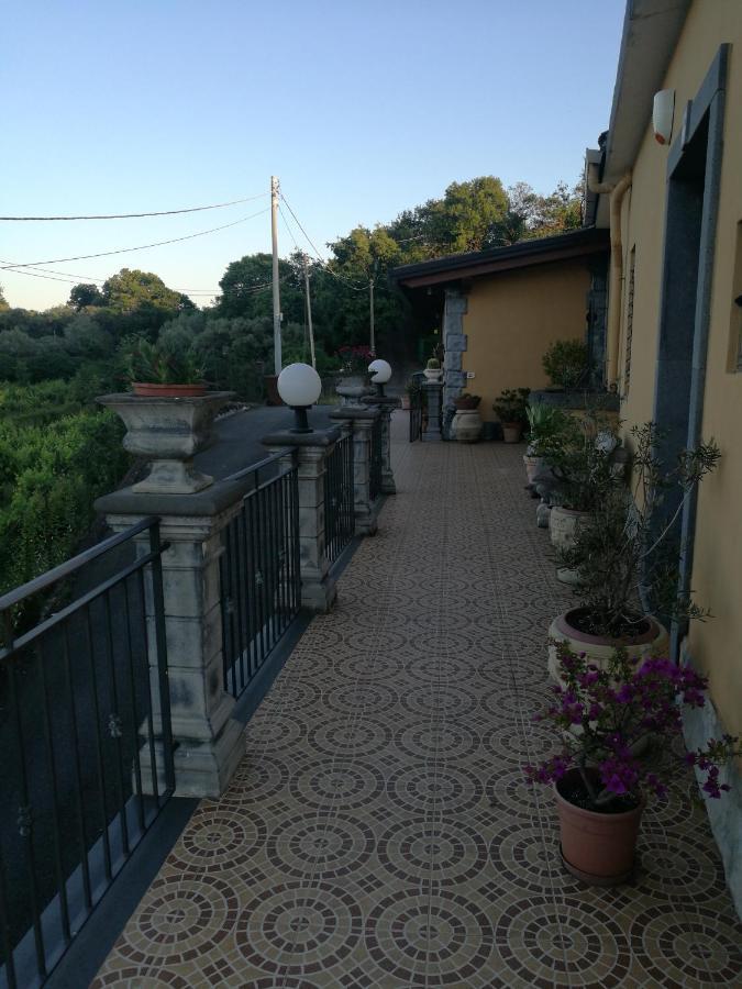 Casa Vacanza Tra Etna E Taormina Villa Ginevra Piedimonte Etneo Buitenkant foto